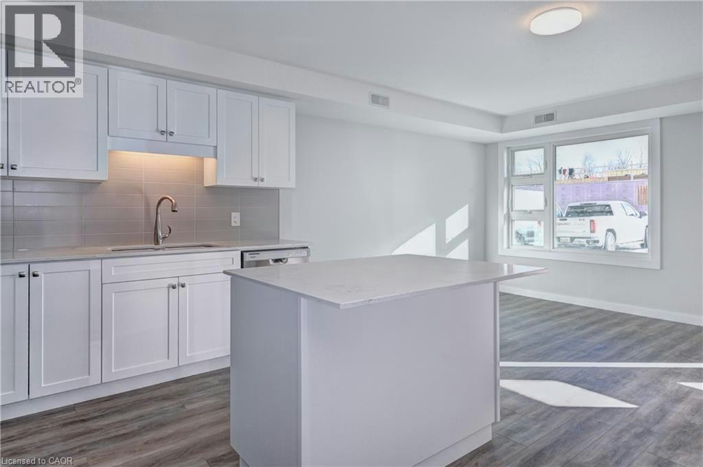 E13-118 Gravel Ridge Trail, Kitchener, ON, N2E 0B8 - 16