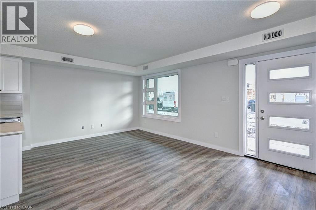 E13-118 Gravel Ridge Trail, Kitchener, ON, N2E 0B8 - 5