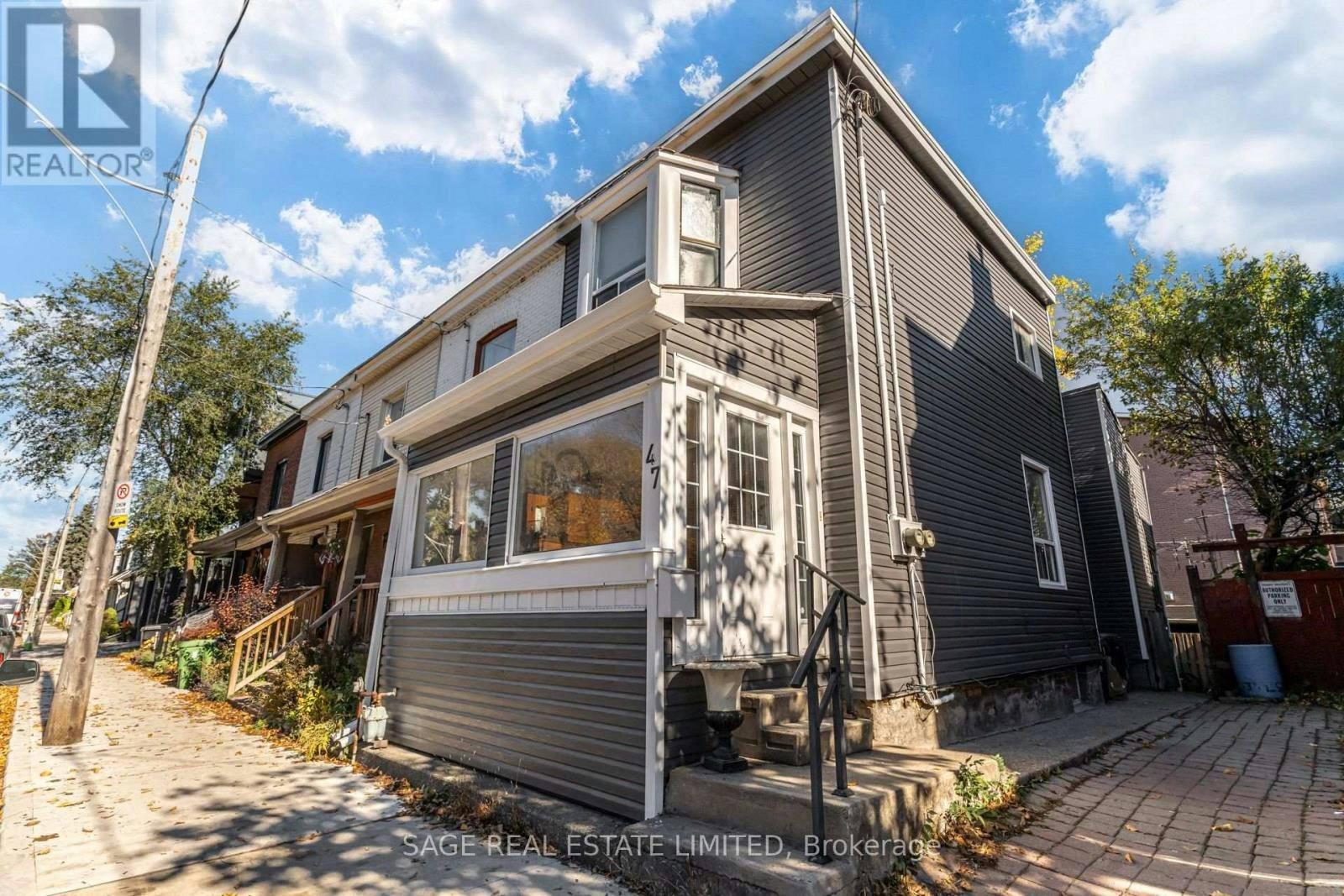 47 Jones Avenue, Toronto, ON, M4M 2Z7