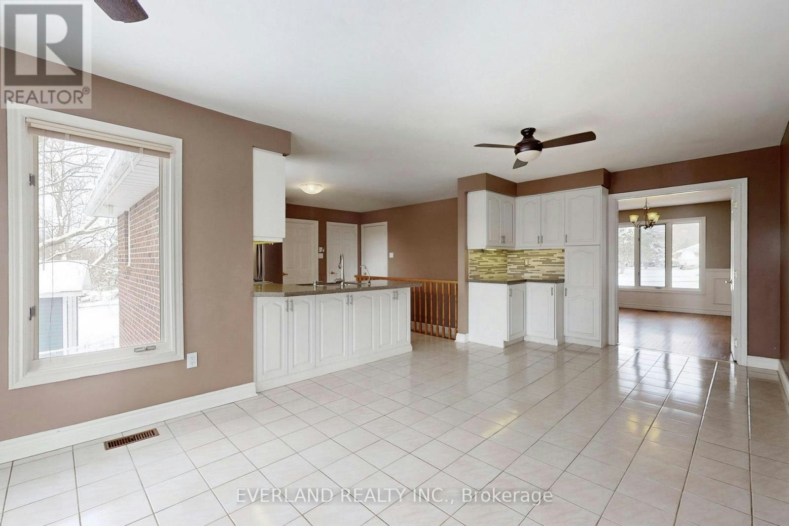 173 Thompson Drive, East Gwillimbury, ON, L9N 1E2 - 4