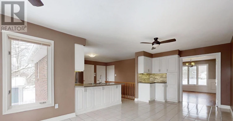 173 Thompson Drive, East Gwillimbury, ON, L9N 1E2 - 4