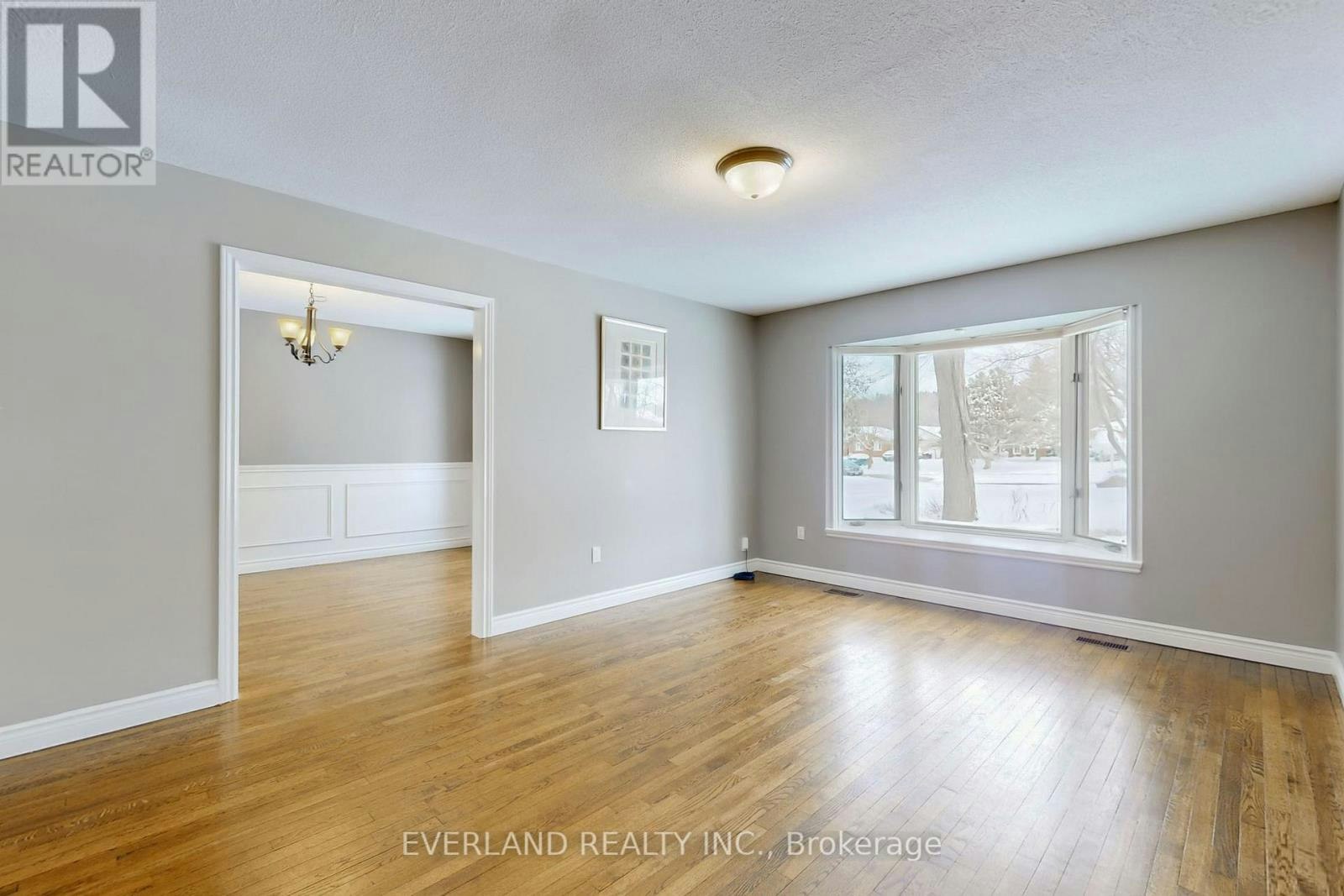 173 Thompson Drive, East Gwillimbury, ON, L9N 1E2