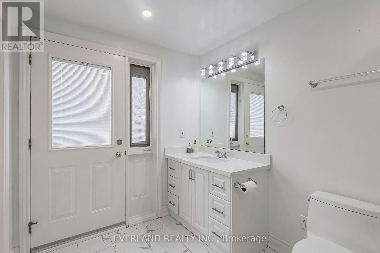 173 Thompson Drive, East Gwillimbury, ON, L9N 1E2 - 22
