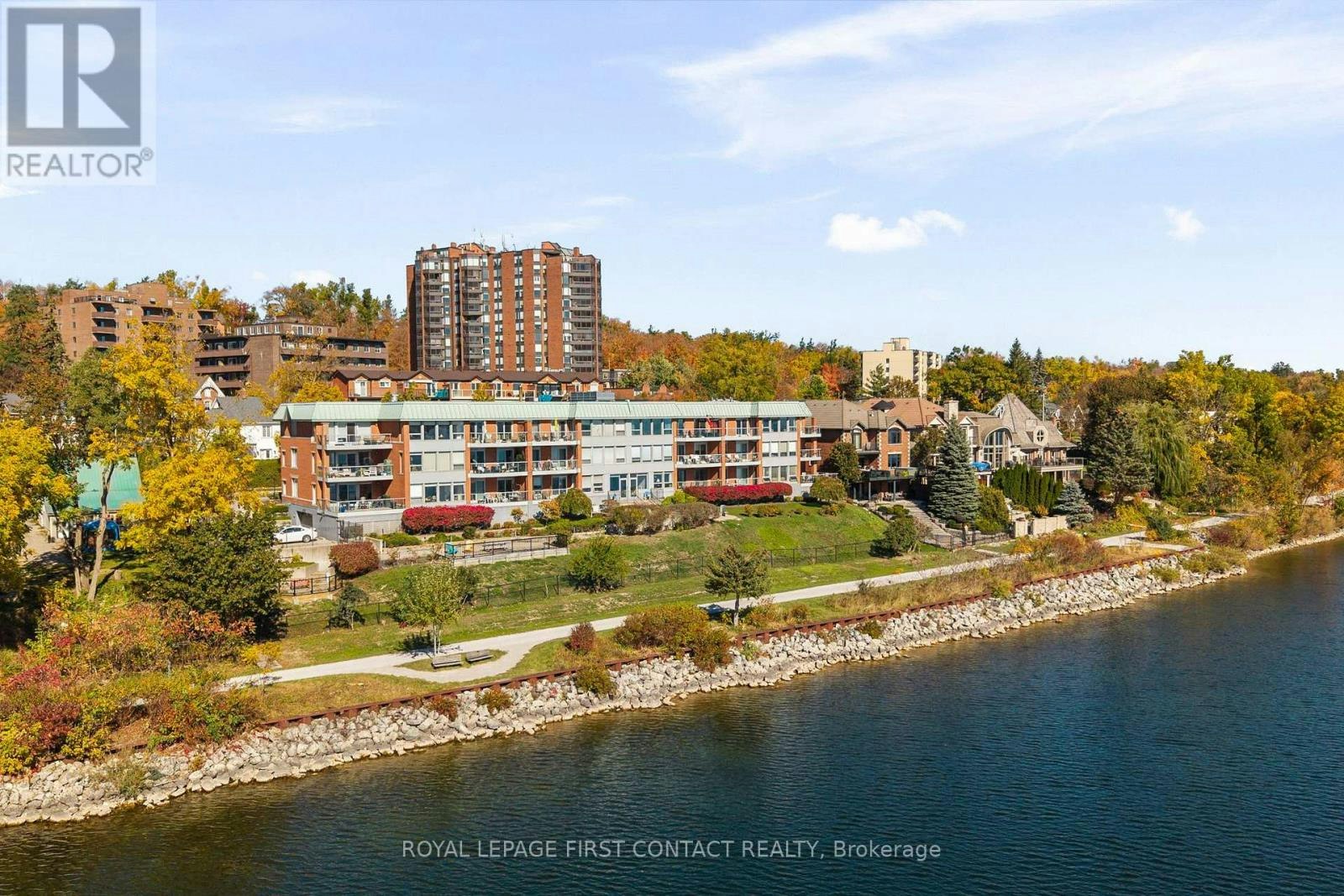 308-21 Kempenfelt Drive, Barrie, ON, L4M 1B8