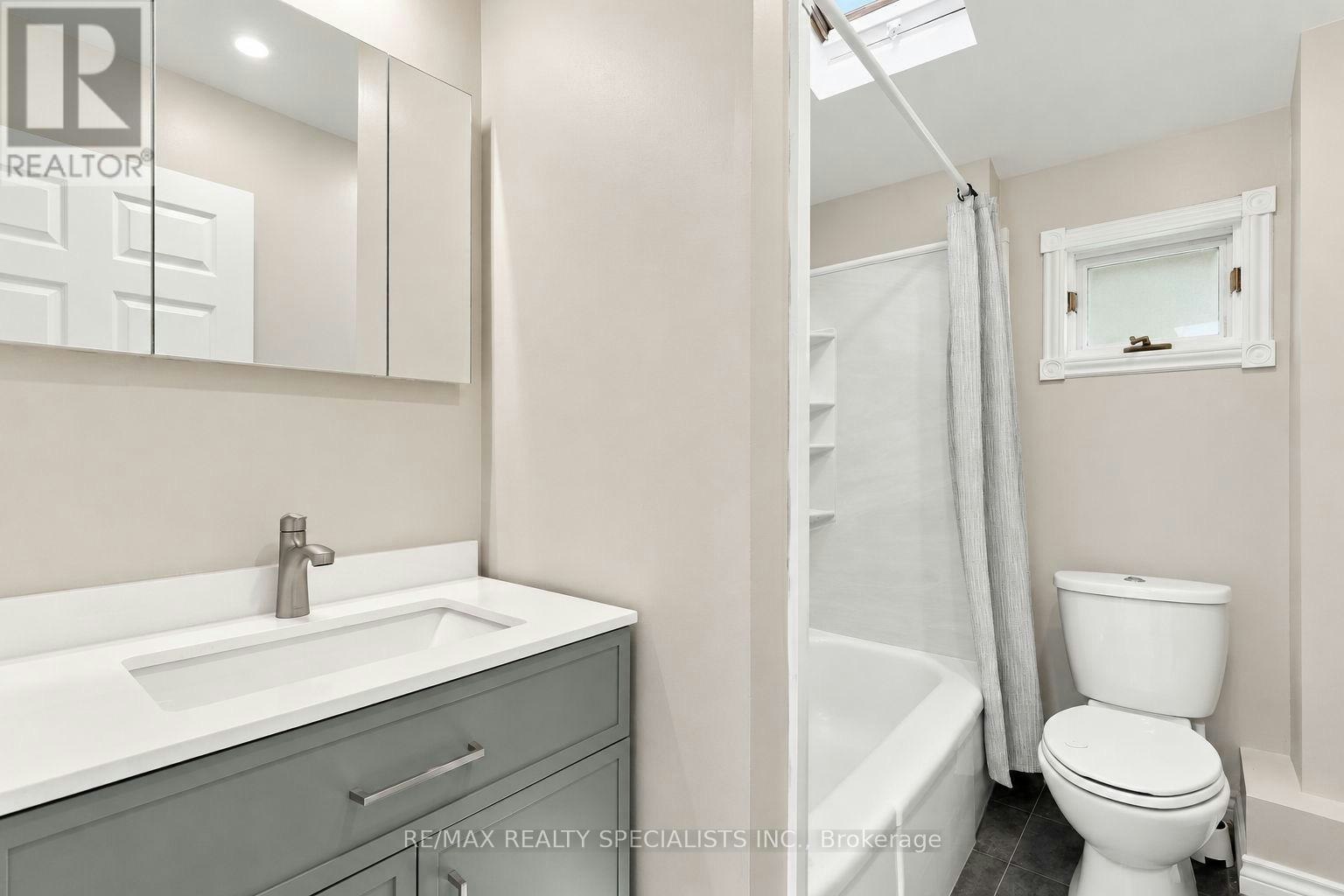 141 Lake Crescent, Toronto, ON, M8V 1W2 - 32