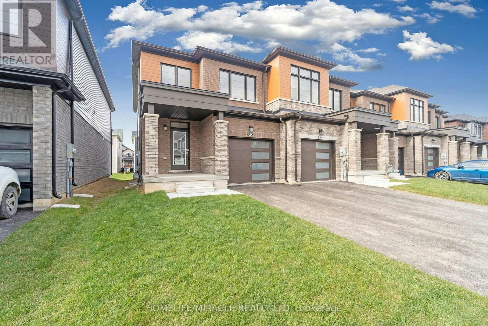 41 Sugar May Avenue, Thorold, ON, L2V 0K9 - 2