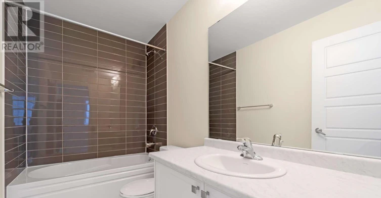 41 Sugar May Avenue, Thorold, ON, L2V 0K9 - 9