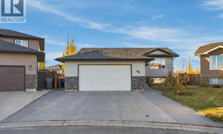 878 Cedar Terrace