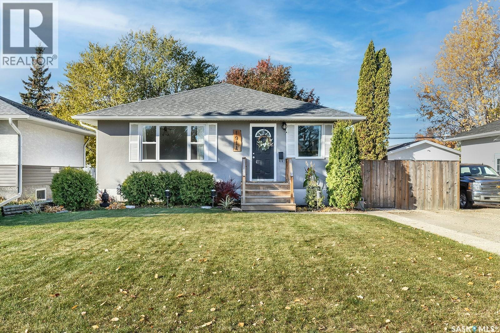 1914 Lansdowne Avenue, Saskatoon, SK, S7J 1G3