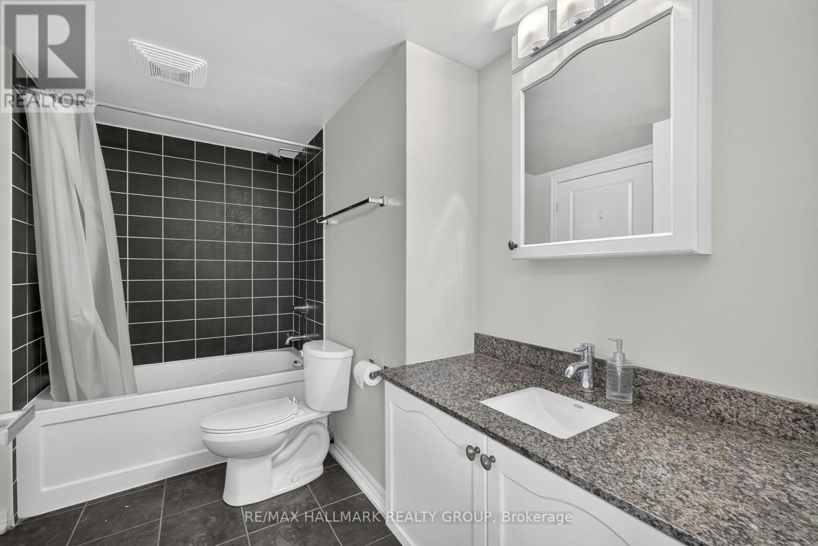 506-242 Rideau Street, Ottawa, ON, K1N 0B7 - 13