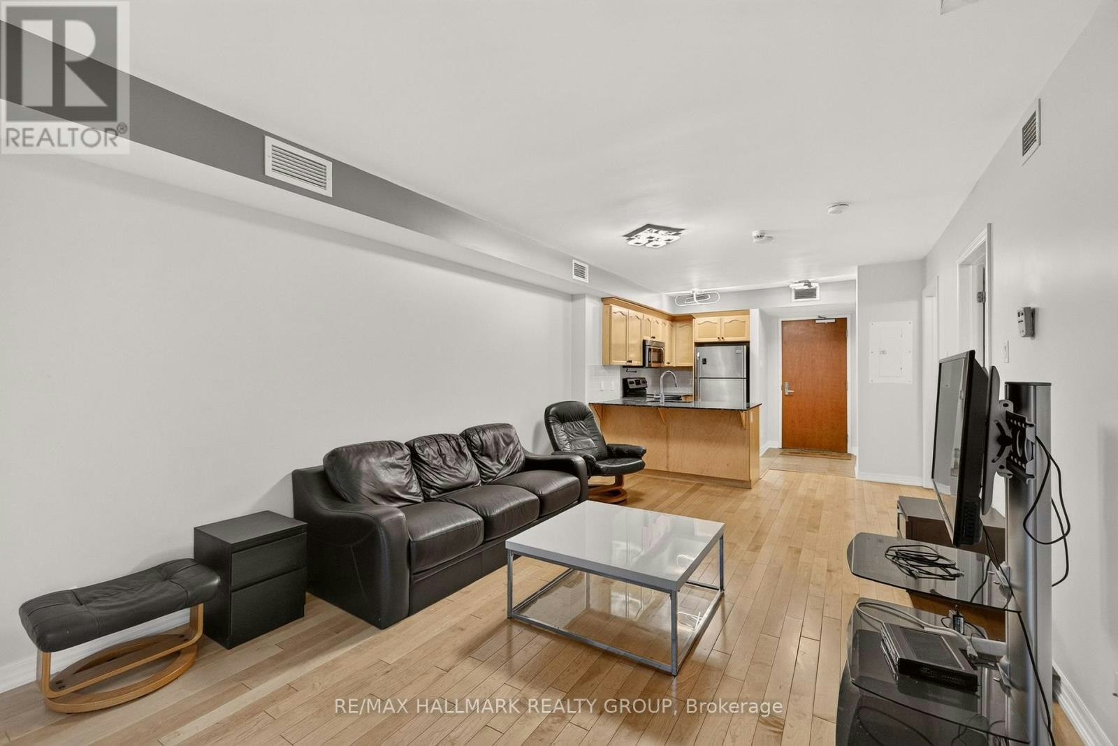 506-242 Rideau Street, Ottawa, ON, K1N 0B7 - 9