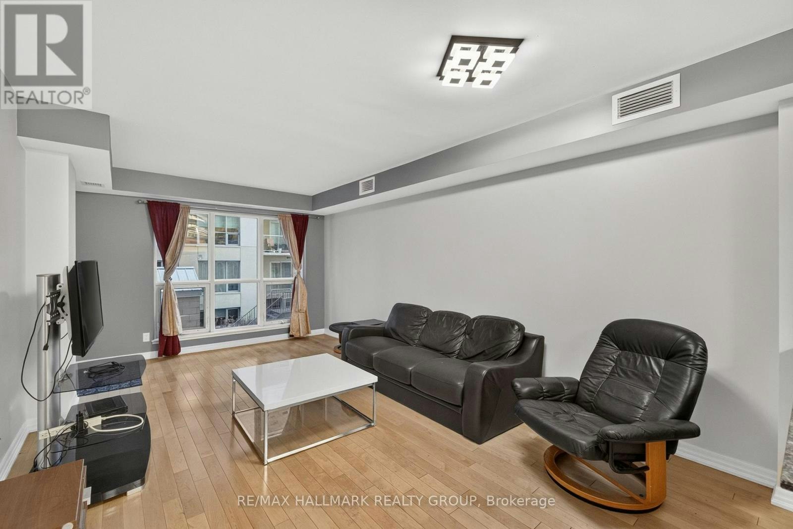 506-242 Rideau Street, Ottawa, ON, K1N 0B7 - 5