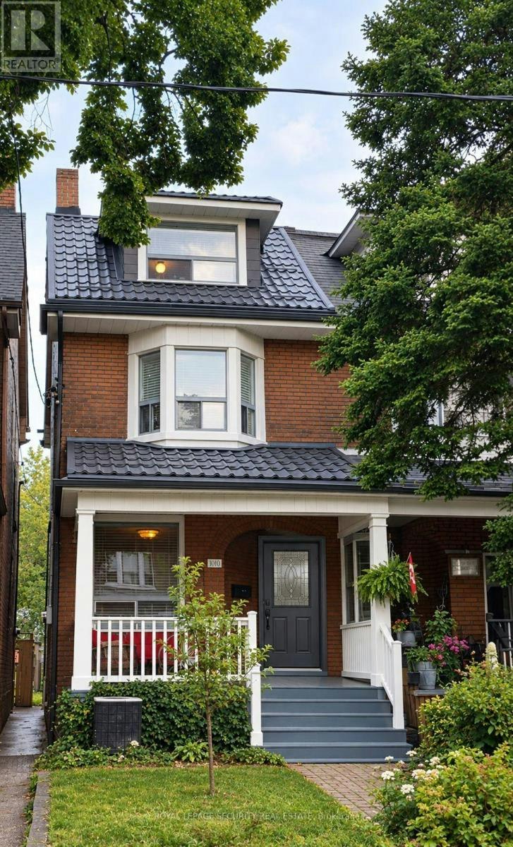 MAIN FLOOR-380 Crawford Street, Toronto, ON, M6J 2V9