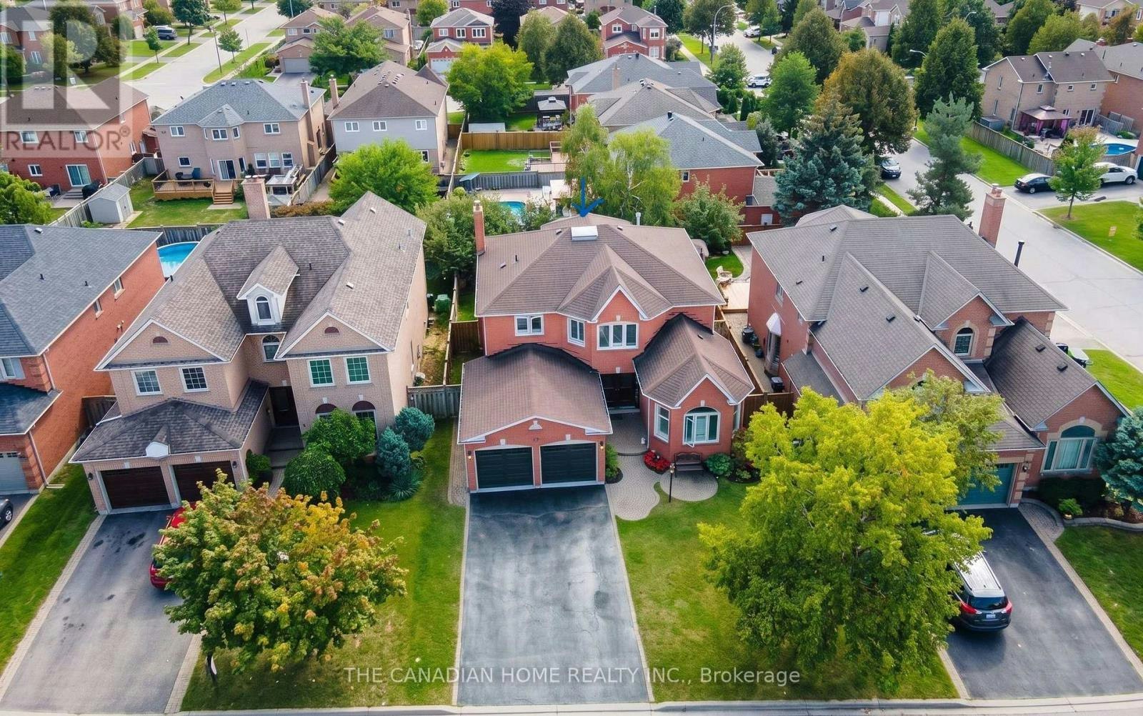 19 Wigston Court, Whitby, ON, L1R 2B9