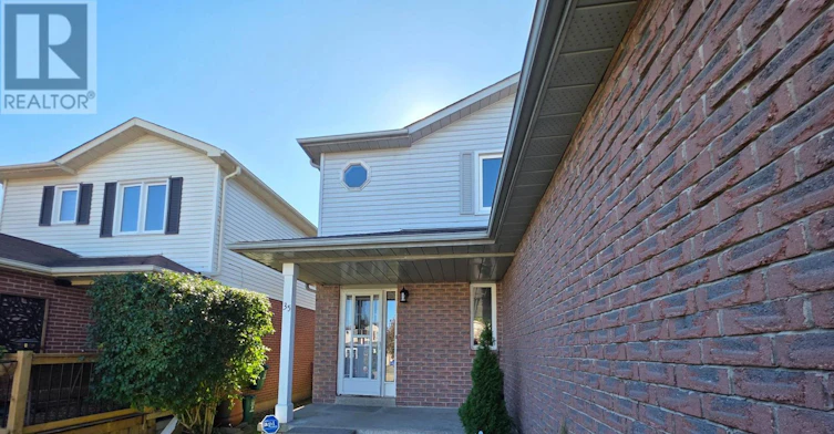 35 Kingsview Court, Clarington, ON, L1E 1E7