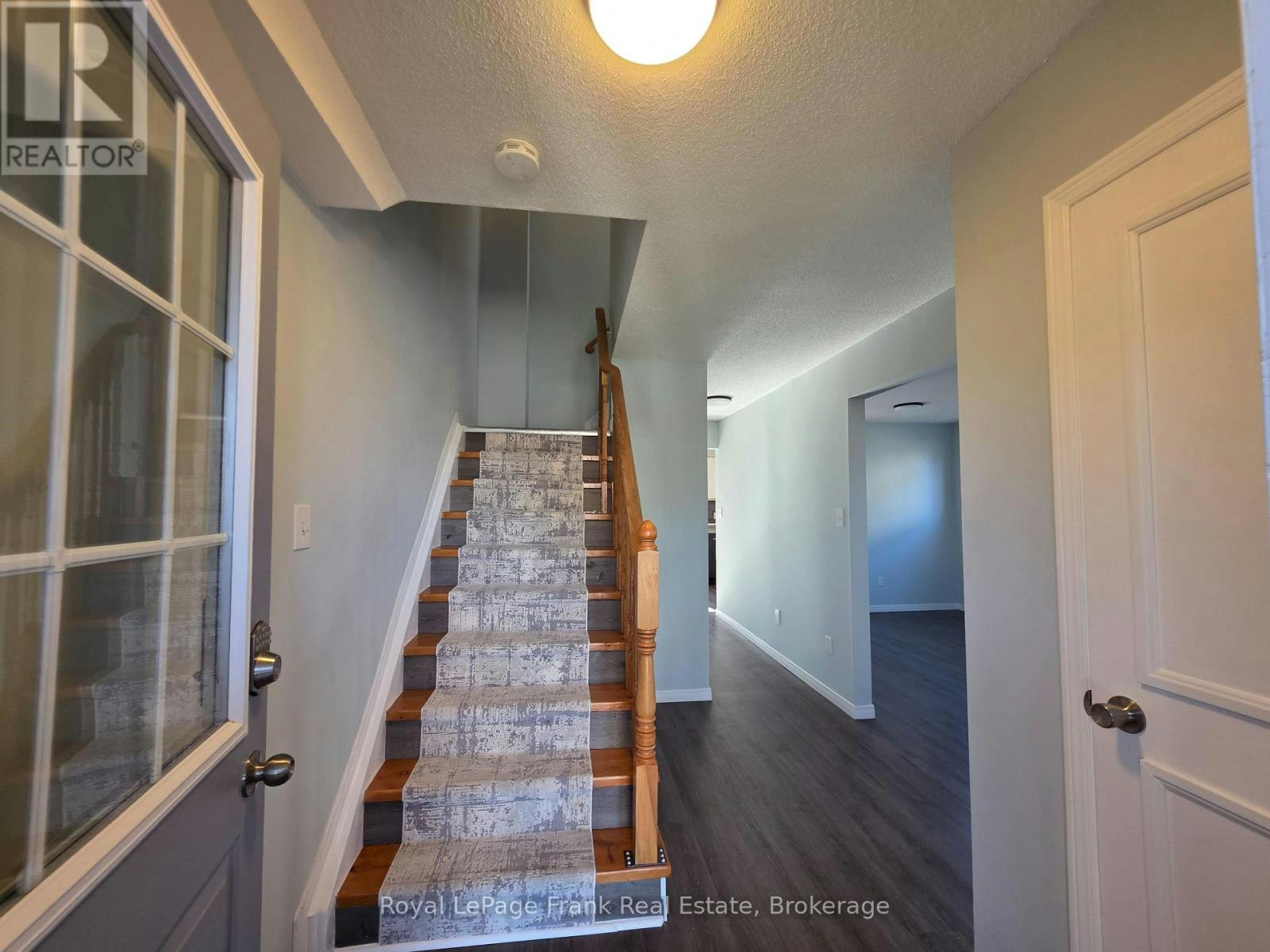 35 Kingsview Court, Clarington, ON, L1E 1E7 - 4