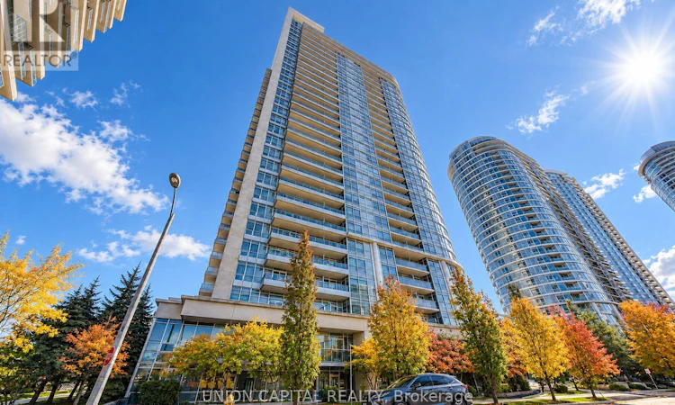 214-181 Village Green Square