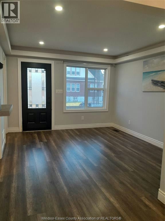 1124 Ellis Street East, Windsor, ON, N8X 2J3 - 2