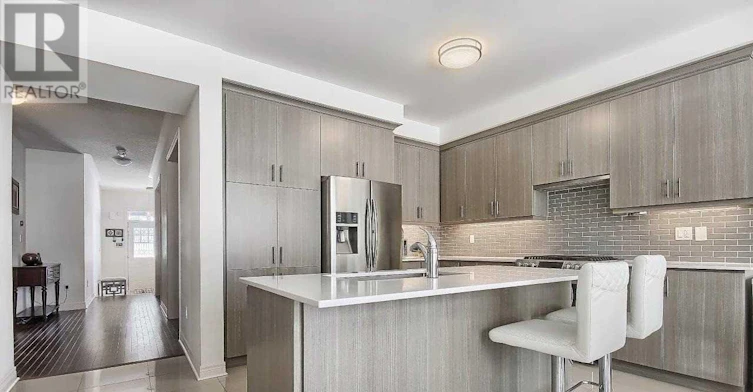 170 Gibson Circle, Bradford West Gwillimbury, ON, L6B 1H9 - 8