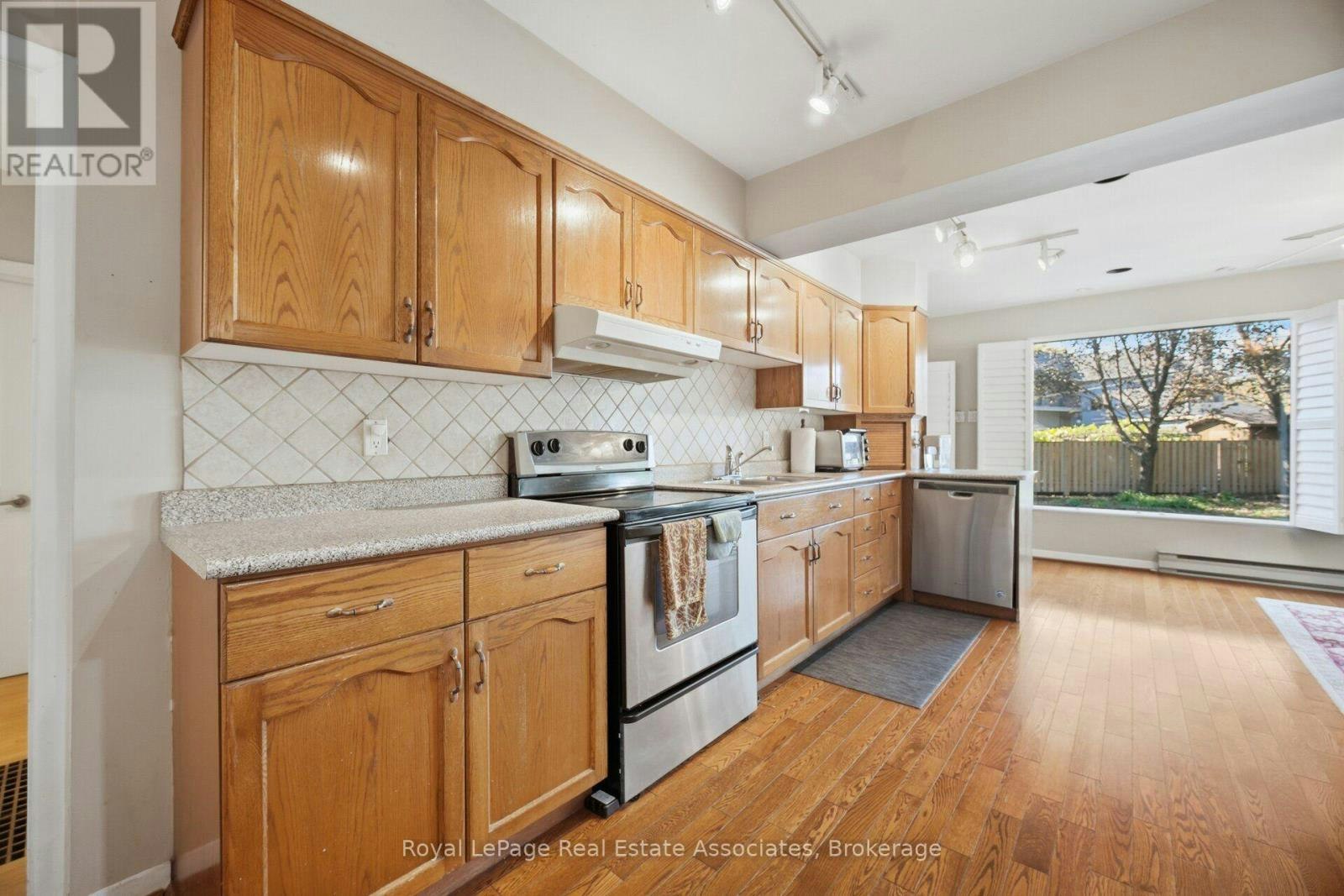 1636 Springwell Avenue, Mississauga, ON, L5J 3H9 - 17