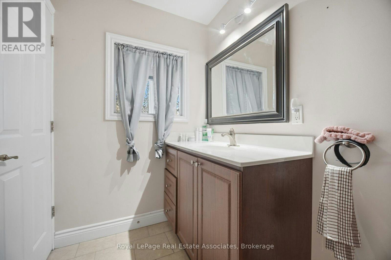1636 Springwell Avenue, Mississauga, ON, L5J 3H9 - 31