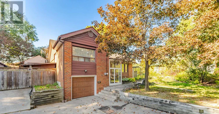 1636 Springwell Avenue, Mississauga, ON, L5J 3H9 - 2