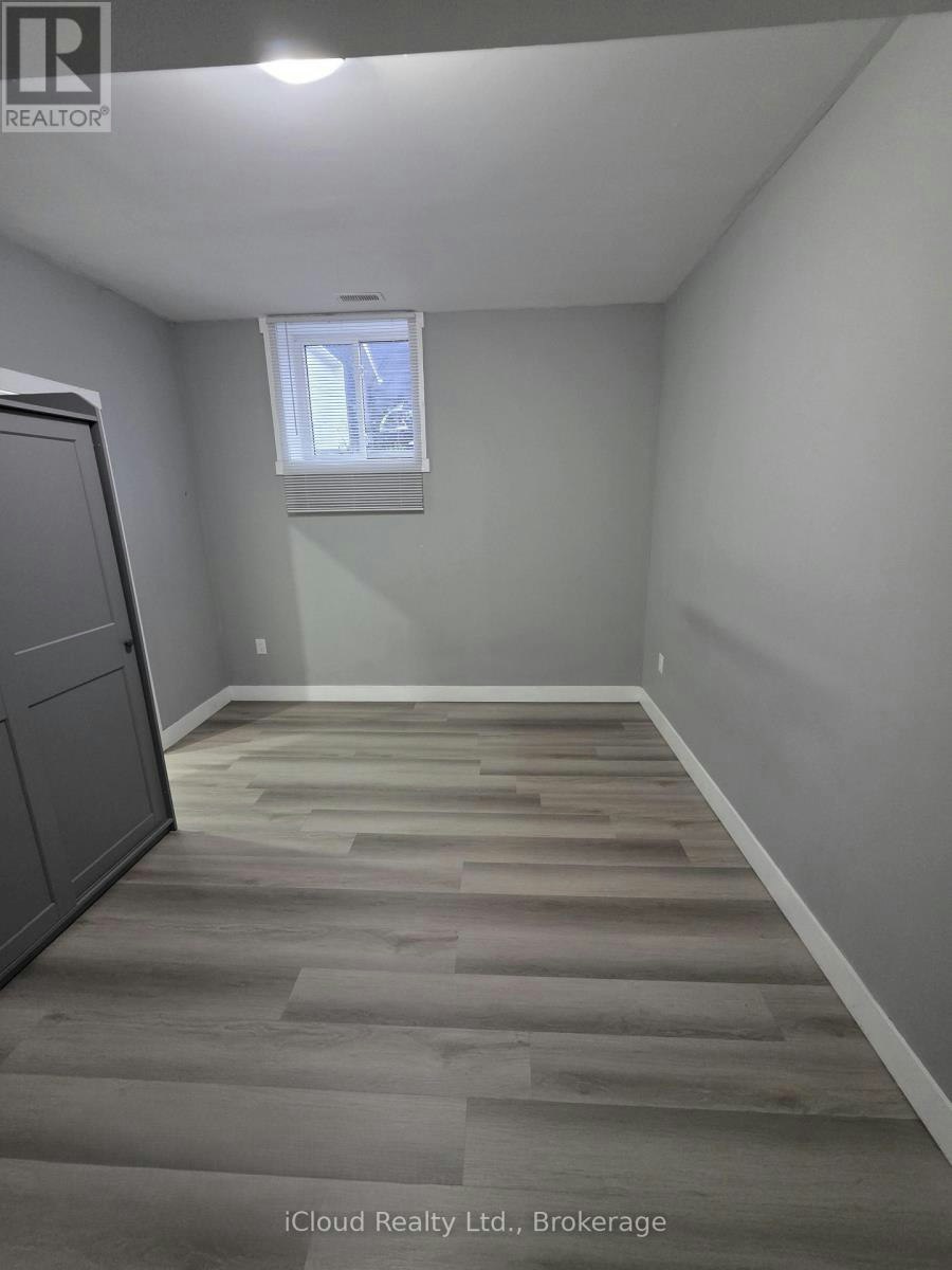 646 5th Street WEST, Hamilton, ON, L9C 3R2 - 4