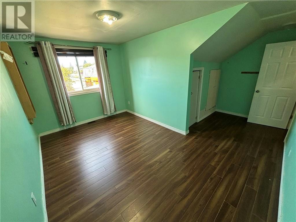 Upper-7 Second Avenue, Greater Sudbury, ON, P0M 1M0 - 11
