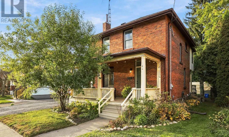 164 University Avenue W