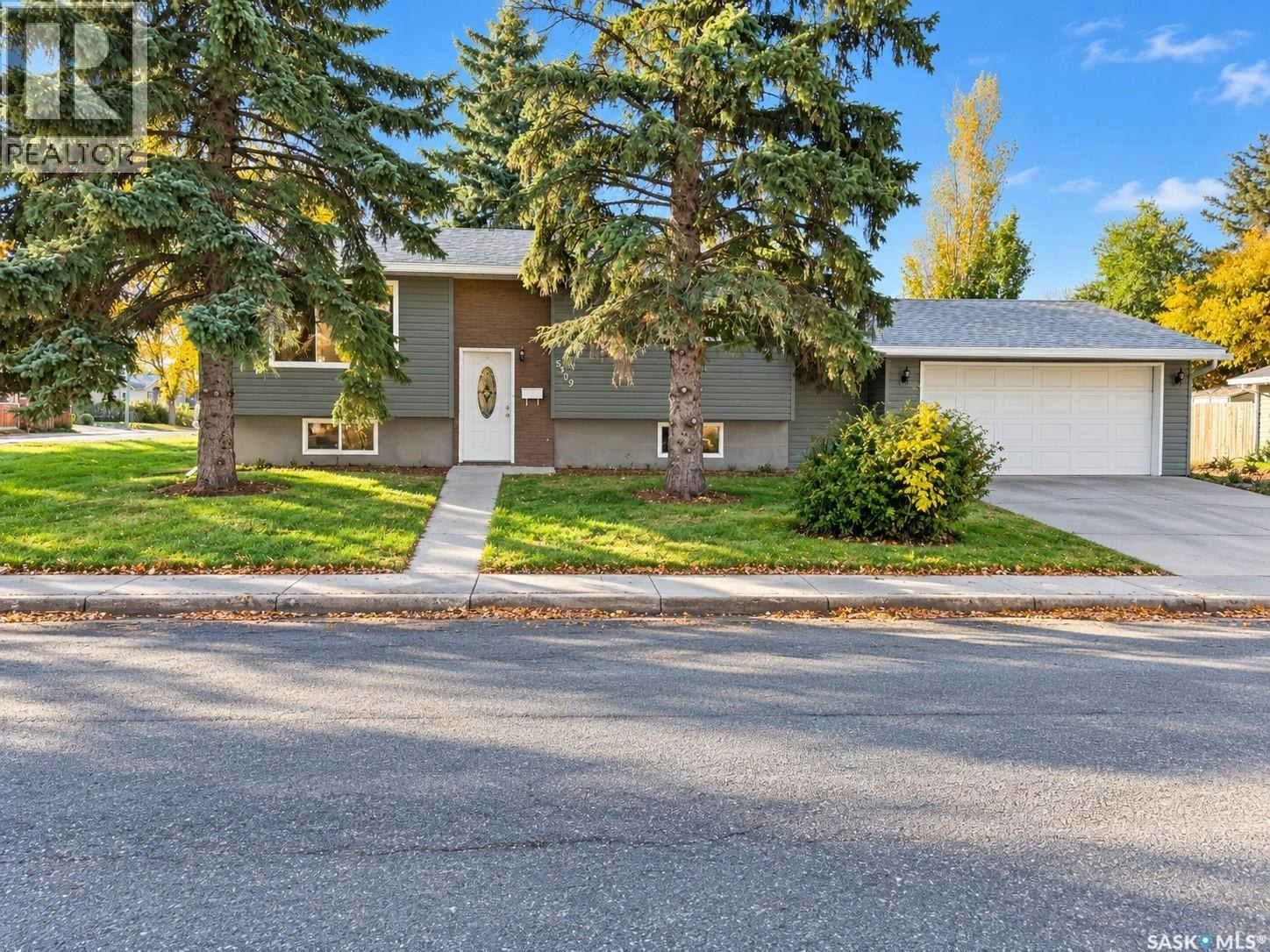 5309 2nd Avenue N, Regina, SK, S4R 0Z5