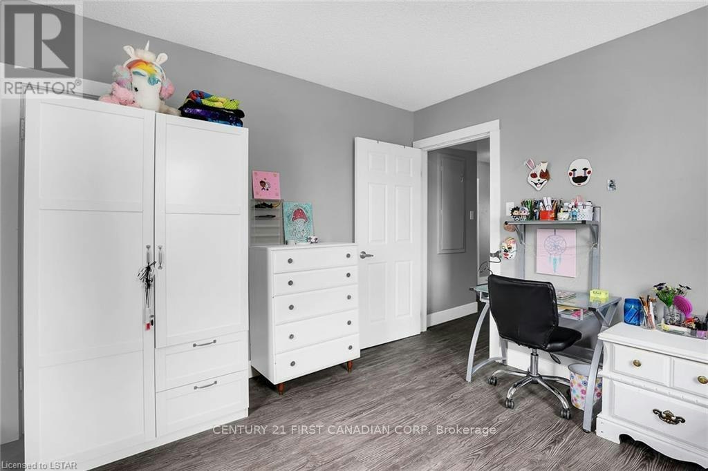 213 Wellington Street, London, ON, N6B 2L2 - 12