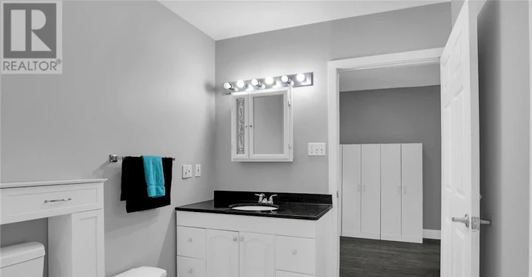 213 Wellington Street, London, ON, N6B 2L2 - 18