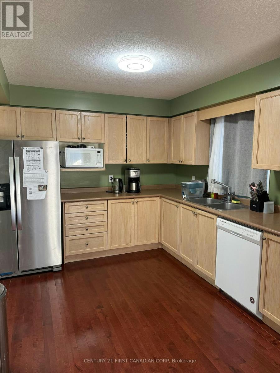 75 Rossmore Court, London, ON, N6C 6B7 - 2
