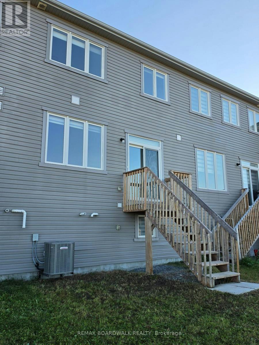 128 Main Halyard Lane, Ottawa, ON, K2J 7B6 - 33