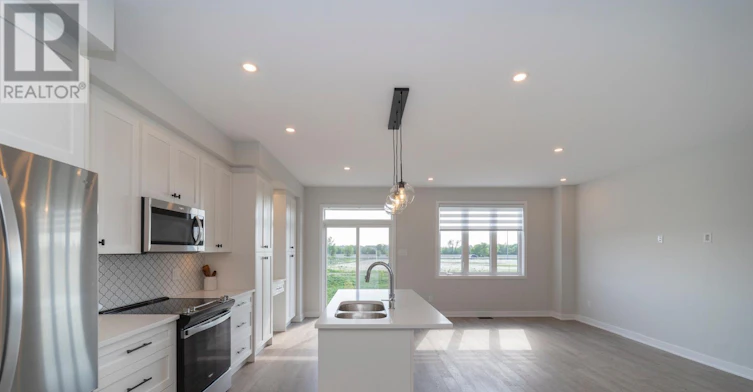 128 Main Halyard Lane, Ottawa, ON, K2J 7B6 - 4