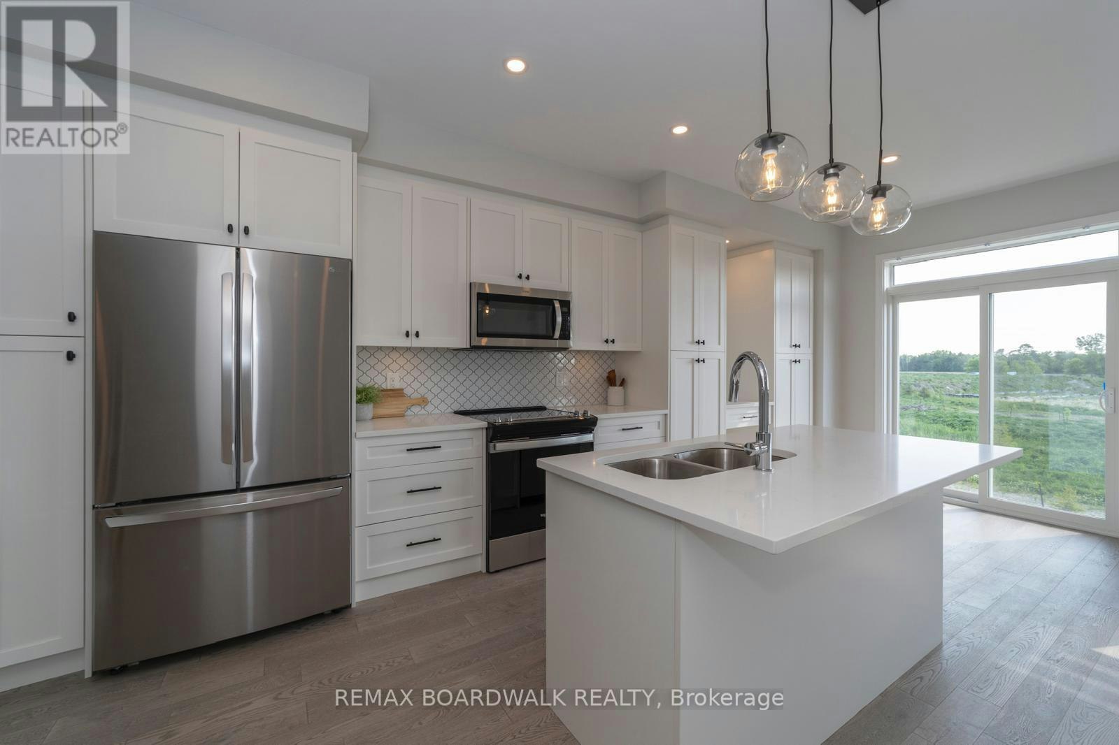 128 Main Halyard Lane, Ottawa, ON, K2J 7B6 - 5