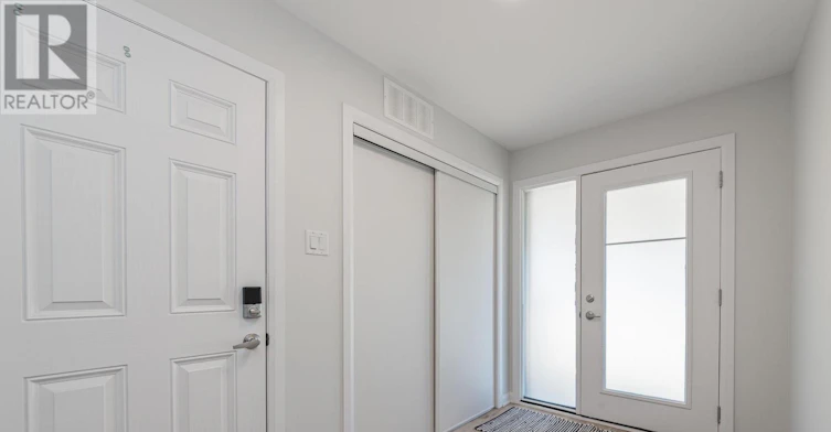 657 Moonglade Crescent, Ottawa, ON, K2J 7N2 - 4