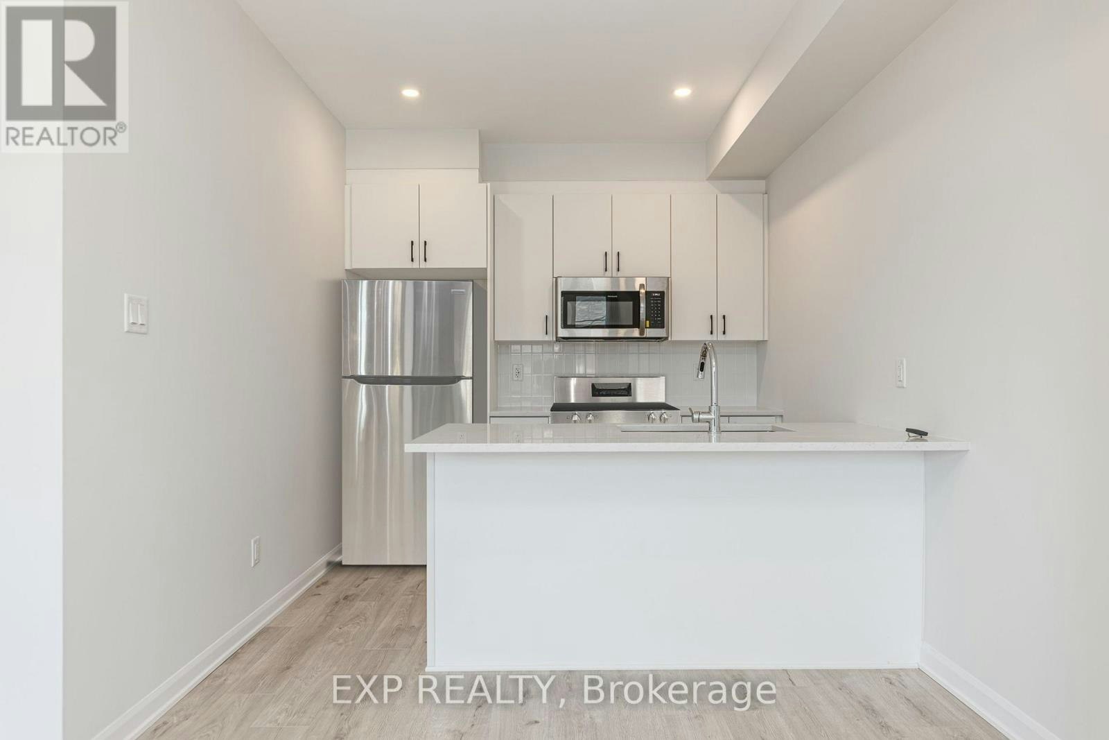 657 Moonglade Crescent, Ottawa, ON, K2J 7N2 - 7