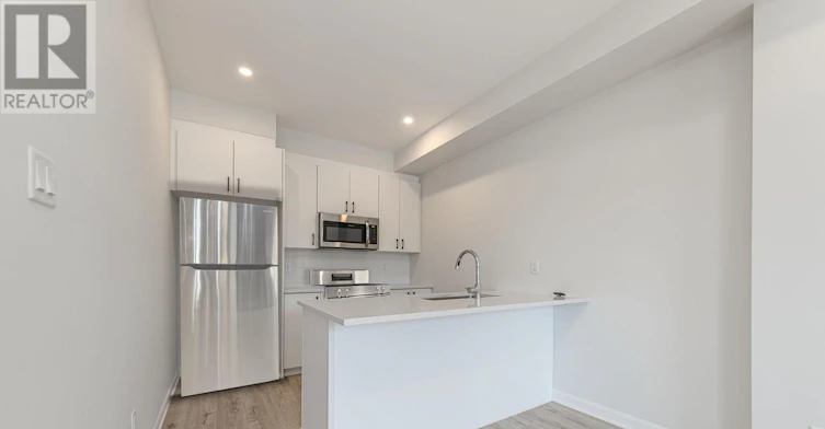 657 Moonglade Crescent, Ottawa, ON, K2J 7N2 - 8