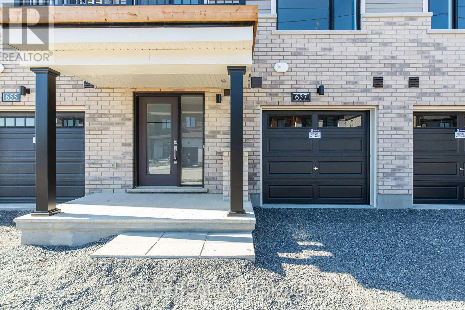 657 Moonglade Crescent, Ottawa, ON, K2J 7N2 - 3