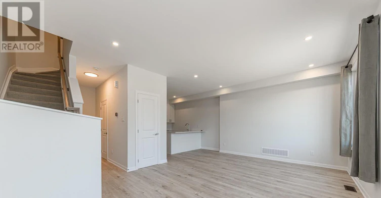 657 Moonglade Crescent, Ottawa, ON, K2J 7N2 - 10
