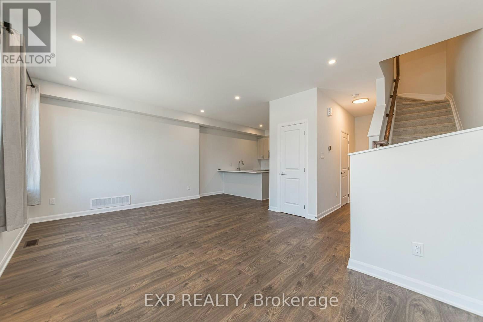 659 Moonglade Crescent, Ottawa, ON, K2J 7N2 - 10