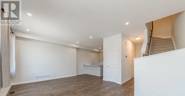 659 Moonglade Crescent, Ottawa, ON, K2J 7N2 - 10