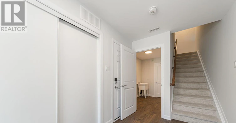 659 Moonglade Crescent, Ottawa, ON, K2J 7N2 - 5