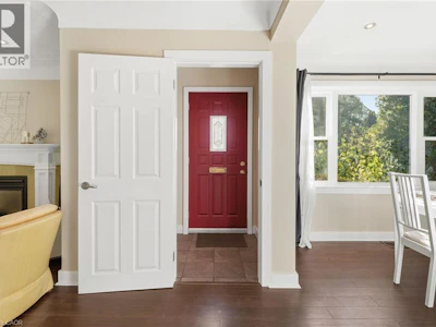 313 Shore Boulevard NORTH - 3