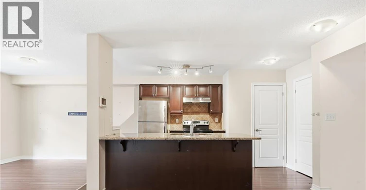 10-362 Plains Road E, Burlington, ON, L7T 0A4 - 9