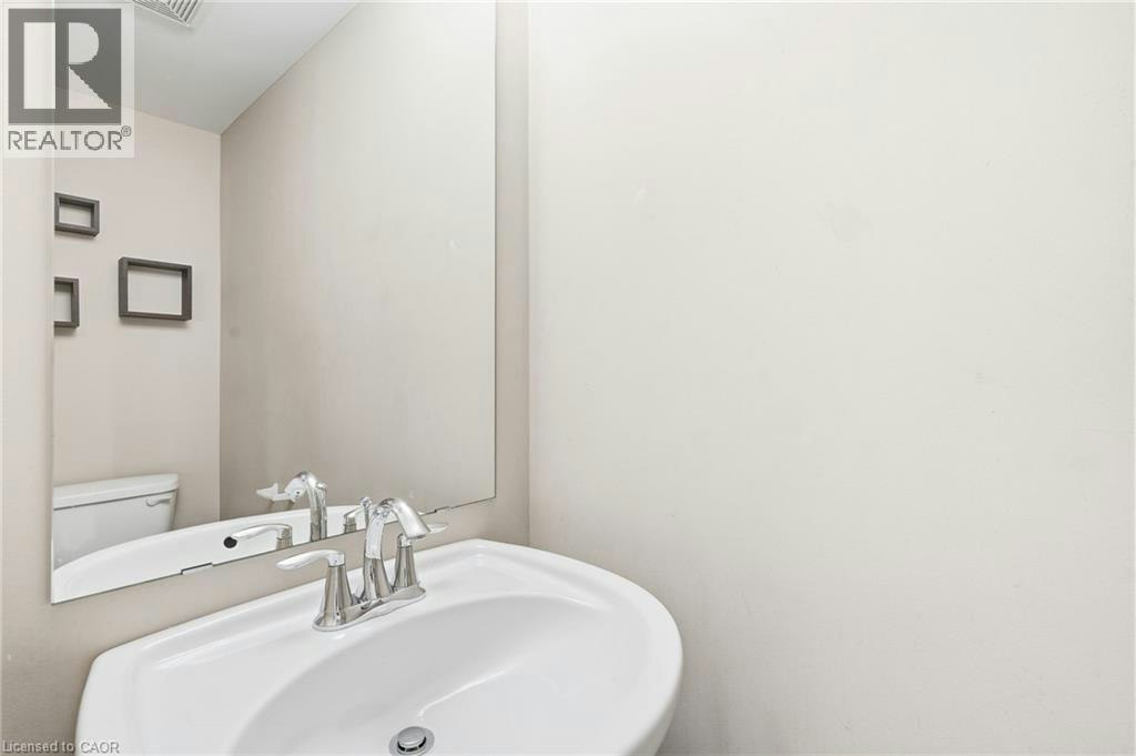 10-362 Plains Road E, Burlington, ON, L7T 0A4 - 18