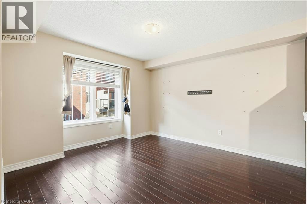 10-362 Plains Road E, Burlington, ON, L7T 0A4 - 12