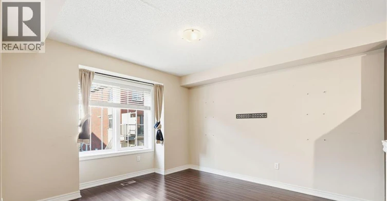 10-362 Plains Road E, Burlington, ON, L7T 0A4 - 12