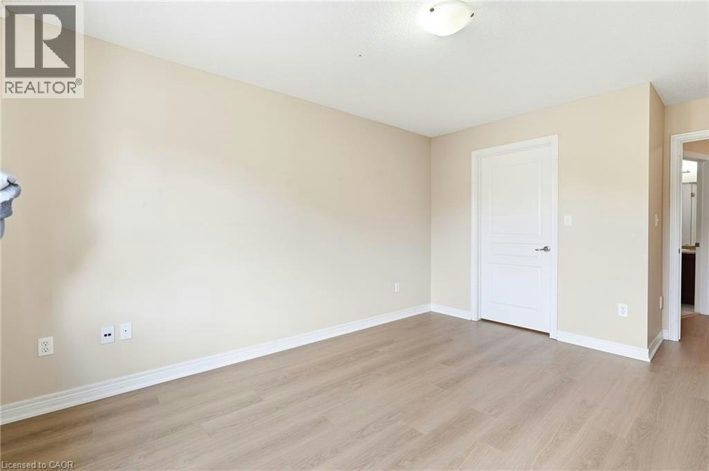 10-362 Plains Road E, Burlington, ON, L7T 0A4 - 22